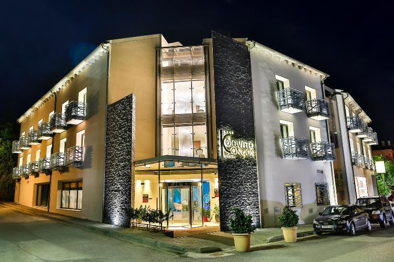 Kalavrita Canyon Hotel & Spa Ngoại thất bức ảnh